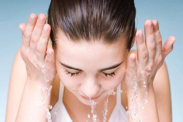 best face wash for dark spots and acne